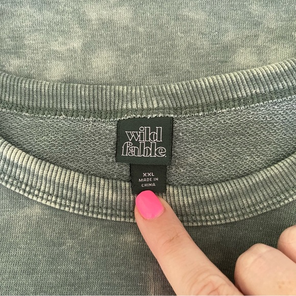 Wild Fable Green Cropped Sweatshirt - Picture 2 of 2